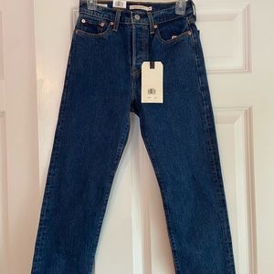 NWT Levi’s Wedgie Straight Jeans size 26